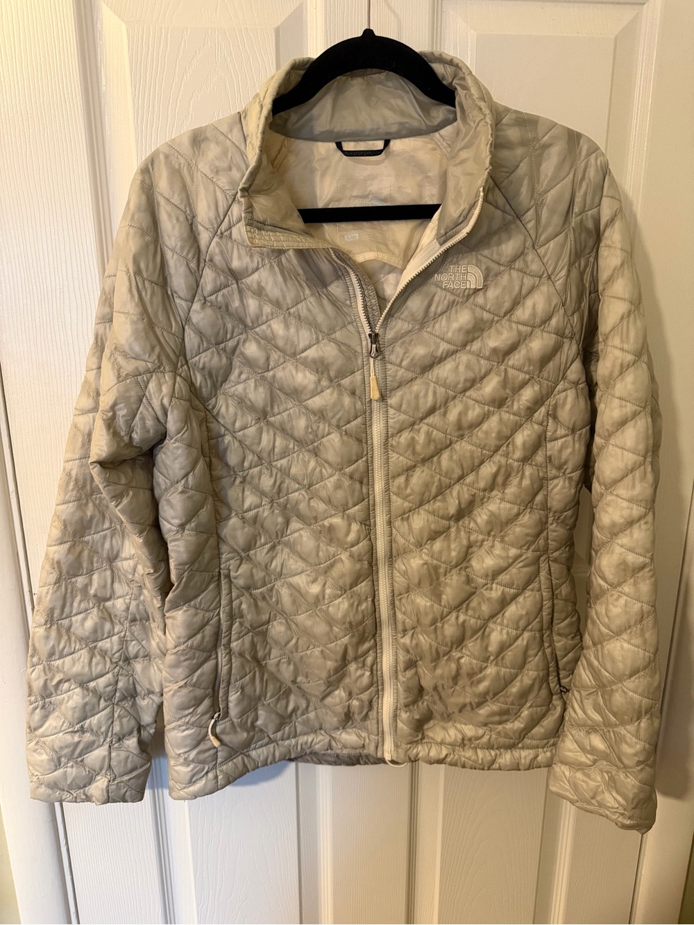 The North Face Women's Quilted Jacket silver sz large